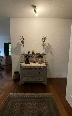 Casa à venda com 432m², 4 quartos e 4 vagas Casa à venda com 432m², 4 quartos e 4 vagasSala