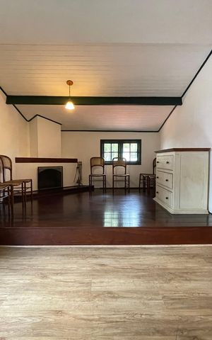 Casa à venda com 432m², 4 quartos e 4 vagas Casa à venda com 432m², 4 quartos e 4 vagasQuarto 2