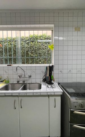 Casa à venda com 432m², 4 quartos e 4 vagas Casa à venda com 432m², 4 quartos e 4 vagasCozinha