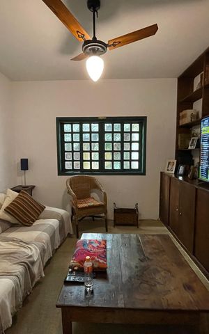 Casa à venda com 432m², 4 quartos e 4 vagas Casa à venda com 432m², 4 quartos e 4 vagasSala