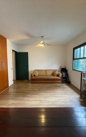 Casa à venda com 432m², 4 quartos e 4 vagas Casa à venda com 432m², 4 quartos e 4 vagasQuarto 2