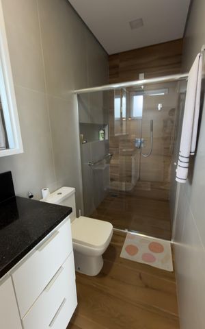 Casa de condomínio para alugar com 453m², 4 quartos e 3 vagas