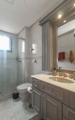 Apartamento à venda com 105m², 3 quartos e 1 vagaBanheiro da Suíte
