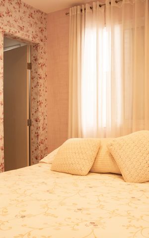 Casa à venda com 180m², 3 quartos e 4 vagasSuíte 2