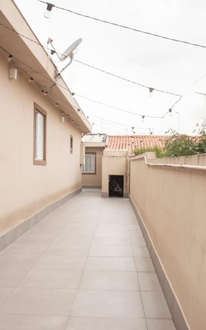Casa à venda com 180m², 3 quartos e 4 vagasGaragem