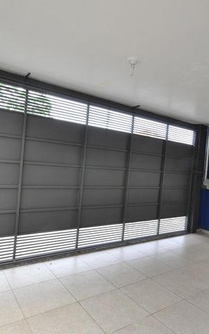 Casa à venda com 353m², 3 quartos e 3 vagasGaragem