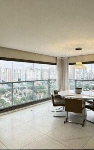 Apartamento à venda com 131m², 3 quartos e 2 vagas