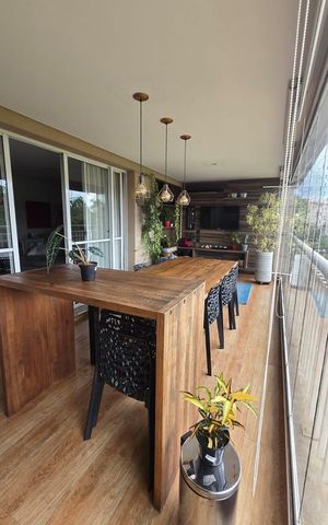 Apartamento à venda com 151m², 4 quartos e 2 vagas