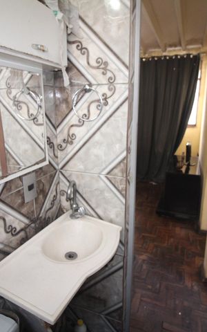 Apartamento à venda com 45m², 2 quartos e sem vagaBanheiro
