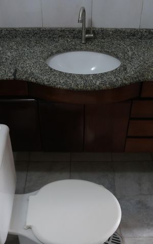 Casa à venda com 158m², 4 quartos e 1 vagaBanheiro 1