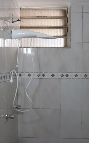 Casa à venda com 158m², 4 quartos e 1 vagaBanheiro 2