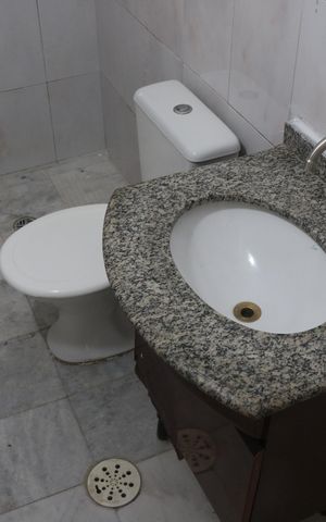 Casa à venda com 158m², 4 quartos e 1 vagaBanheiro 2