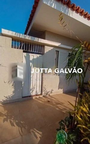 Casa à venda com 150m², 3 quartos e 4 vagas