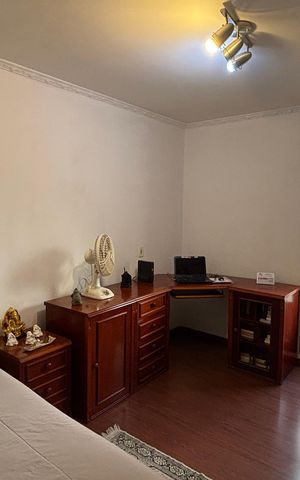 Apartamento à venda com 310m², 3 quartos e 3 vagas Apartamento à venda com 310m², 3 quartos e 3 vagasQuarto 2