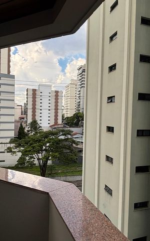 Apartamento à venda com 310m², 3 quartos e 3 vagas Apartamento à venda com 310m², 3 quartos e 3 vagasSuite Varanda