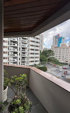 Apartamento à venda com 310m², 3 quartos e 3 vagas Apartamento à venda com 310m², 3 quartos e 3 vagasSala - Sala de Estar Varanda