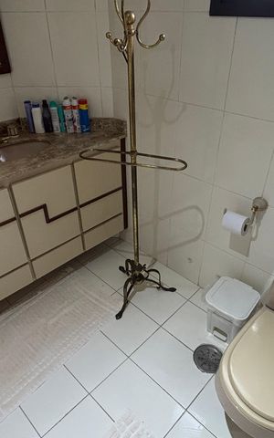 Apartamento à venda com 310m², 3 quartos e 3 vagas Apartamento à venda com 310m², 3 quartos e 3 vagasBanheiro da Suíte