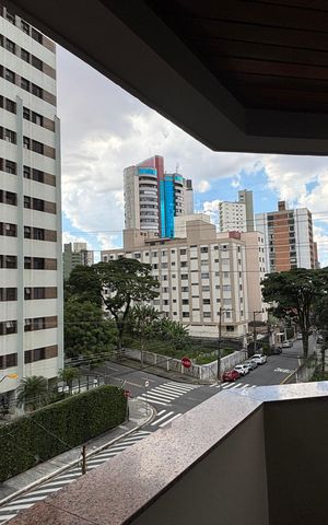 Apartamento à venda com 310m², 3 quartos e 3 vagas Apartamento à venda com 310m², 3 quartos e 3 vagasSala - Sala de Estar Varanda