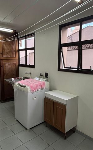 Apartamento à venda com 310m², 3 quartos e 3 vagas Apartamento à venda com 310m², 3 quartos e 3 vagasÁrea de Serviço