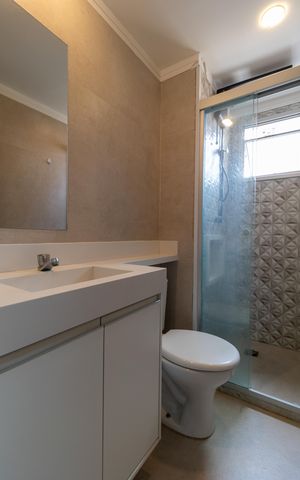Apartamento à venda com 55m², 2 quartos e 1 vaga Apartamento à venda com 55m², 2 quartos e 1 vagaBanheiro