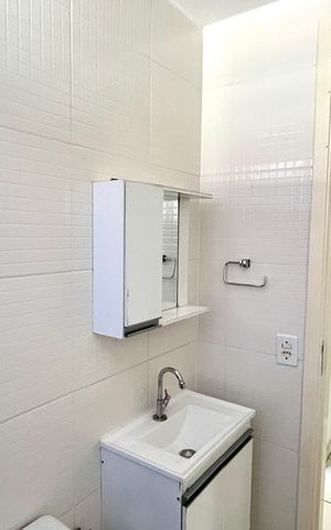 Apartamento para alugar com 45m², 2 quartos e 1 vaga Apartamento para alugar com 45m², 2 quartos e 1 vagaBanheiro