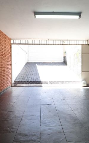 Casa para alugar com 700m², 6 quartos e 5 vagasGaragem