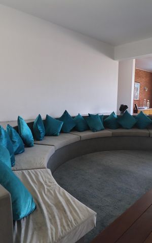 Casa para alugar com 700m², 6 quartos e 5 vagasSala