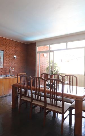 Casa para alugar com 700m², 6 quartos e 5 vagasSala