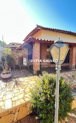 Casa à venda com 207m², 3 quartos e 4 vagas