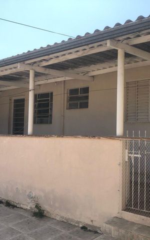 Casa à venda com 160m², 3 quartos e 2 vagas