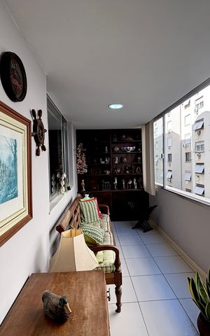 Apartamento à venda com 144m², 3 quartos e sem vaga Apartamento à venda com 144m², 3 quartos e sem vagaVaranda da sala