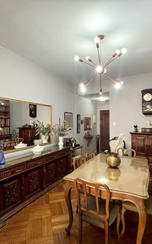 Apartamento à venda com 144m², 3 quartos e sem vaga Apartamento à venda com 144m², 3 quartos e sem vagaSala