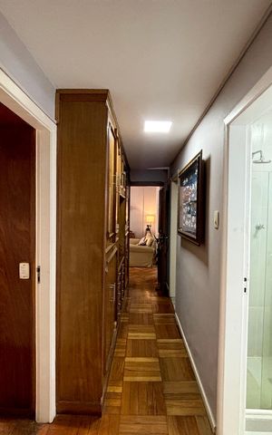 Apartamento à venda com 144m², 3 quartos e sem vaga Apartamento à venda com 144m², 3 quartos e sem vagaCorredor