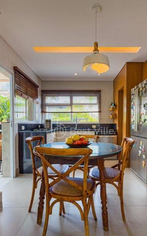 Casa à venda com 420m², 4 quartos e 4 vagas