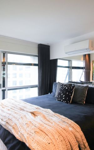 Apartamento à venda com 90m², 2 quartos e 2 vagas Apartamento à venda com 90m², 2 quartos e 2 vagasSuíte 1