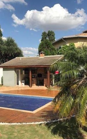 Casa à venda com 380m², 3 quartos e 5 vagas