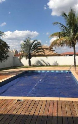 Casa à venda com 380m², 3 quartos e 5 vagas