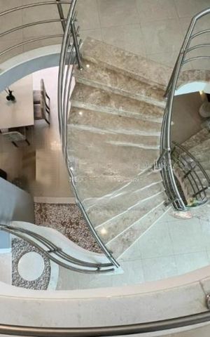 Casa de condomínio à venda com 350m², 4 quartos e 4 vagas
