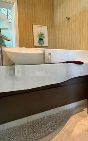 Casa de condomínio à venda com 350m², 4 quartos e 4 vagas
