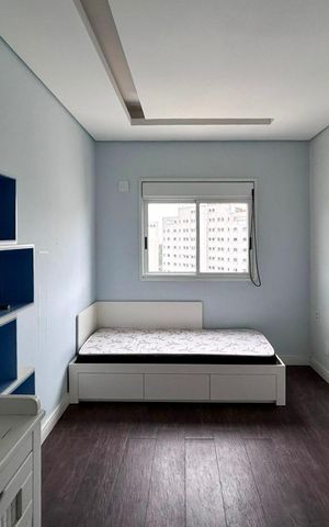 Apartamento à venda com 240m², 3 quartos e 4 vagas Apartamento à venda com 240m², 3 quartos e 4 vagasSuíte 2