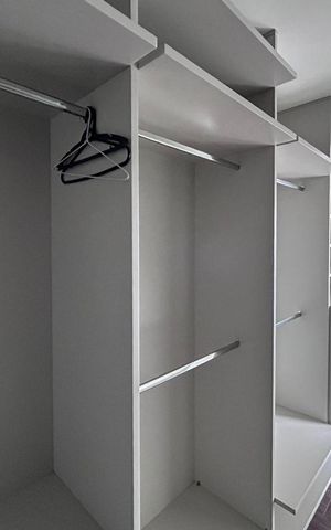 Apartamento à venda com 240m², 3 quartos e 4 vagas Apartamento à venda com 240m², 3 quartos e 4 vagasSuíte 1 Closet