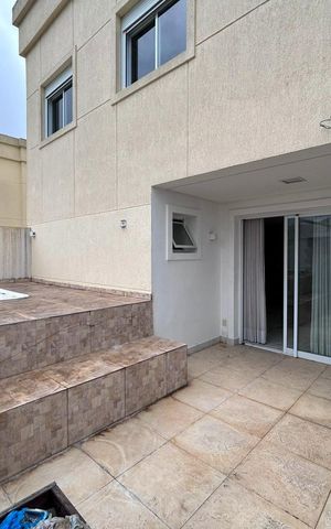 Apartamento à venda com 240m², 3 quartos e 4 vagas Apartamento à venda com 240m², 3 quartos e 4 vagasÁrea Gourmet