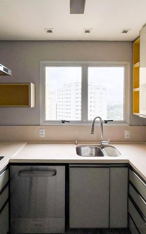 Apartamento à venda com 240m², 3 quartos e 4 vagas Apartamento à venda com 240m², 3 quartos e 4 vagasCozinha