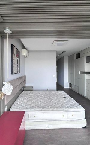 Apartamento à venda com 240m², 3 quartos e 4 vagas Apartamento à venda com 240m², 3 quartos e 4 vagasSuíte 1