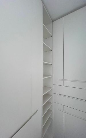 Apartamento à venda com 240m², 3 quartos e 4 vagas Apartamento à venda com 240m², 3 quartos e 4 vagasSuíte 1 Closet