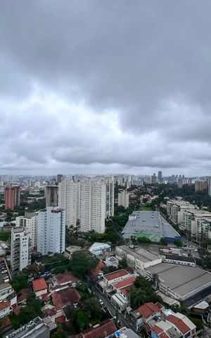 Apartamento à venda com 240m², 3 quartos e 4 vagas Apartamento à venda com 240m², 3 quartos e 4 vagasVista Sala - Varanda