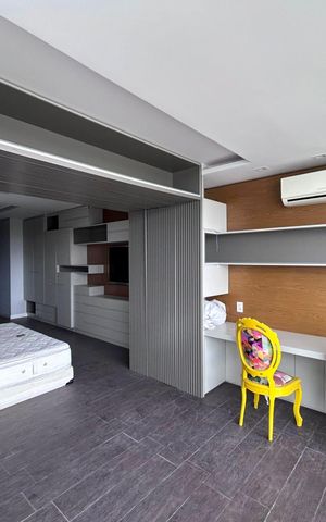 Apartamento à venda com 240m², 3 quartos e 4 vagas Apartamento à venda com 240m², 3 quartos e 4 vagasSuíte 1 Varanda