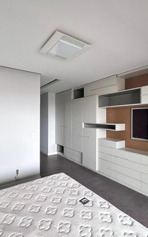 Apartamento à venda com 240m², 3 quartos e 4 vagas Apartamento à venda com 240m², 3 quartos e 4 vagasSuíte 1