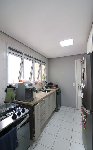 Apartamento à venda com 155m², 3 quartos e 3 vagasCozinha 