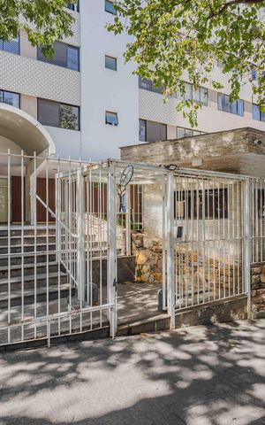 Apartamento à venda com 82m², 3 quartos e 1 vagaFachada